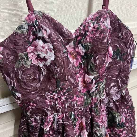 Bcx Juniors Sweetheart-Neck Fit & Flare Floral Dress Sz 13 Party Pink - Picture 3 of 9